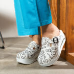 Ciabatte sanitarie anatomiche da donna con zeppa / Ciabatte sanitarie anatomiche da donna con zeppa /