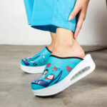 Ciabatte sanitarie anatomiche da donna con zeppa / Ciabatte sanitarie anatomiche da donna con zeppa /