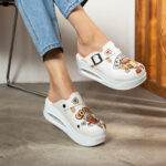 Ciabatte da lavoro anatomiche da donna con zeppa / Ciabatte da lavoro anatomiche da donna con zeppa /