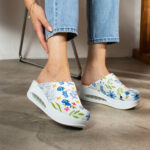 Ciabatte da lavoro anatomiche da donna con zeppa / Ciabatte da lavoro anatomiche da donna con zeppa /