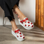 Ciabatte da lavoro anatomiche da donna con zeppa / Ciabatte da lavoro anatomiche da donna con zeppa /