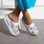 Ciabatte chiuse da donna in pelle con sottopiede soft / Ciabatte chiuse da donna in pelle con sottopiede soft /