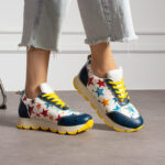 Scarpe sportive donna con stampa colorata realizzata in ecopelle /