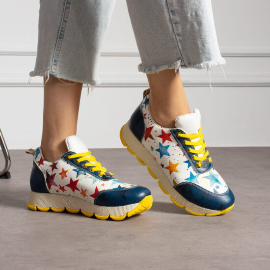 Scarpe sportive donna con stampa colorata realizzata in ecopelle SCONTO 2