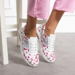 Sneakers da lavoro leggeri per donne in pelle naturale / Sneakers da lavoro leggeri per donne in pelle naturale /