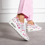 Sneakers da lavoro leggeri per donne in pelle naturale / Sneakers da lavoro leggeri per donne in pelle naturale /