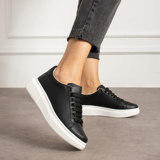 Sneakers da donna nere leggere in pelle naturale Sneakers da lavoro 2