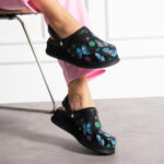 Sabot da lavoro in pelle nera con cinturino dietro /