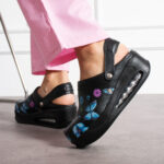 Sabot da lavoro in pelle con cinturino dietro /