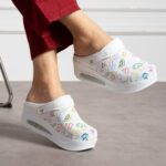 Sabot da lavoro in pelle bianca con cinturino dietro / Sabot da lavoro in pelle bianca con cinturino dietro /