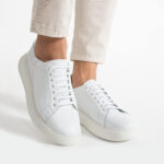 Sneakers uomo bianchi in pelle /