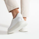 Sneakers uomo bianchi in pelle /