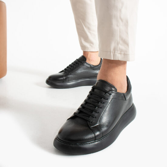 Alternative view of Sneakers uomo neri in pelle naturale