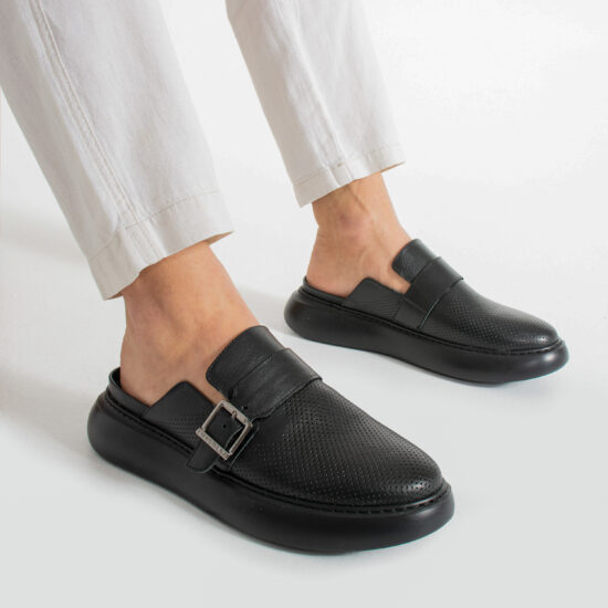 Sabot uomo nero in pelle con fibbia