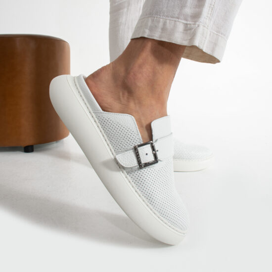 Alternative view of Sabot uomo bianco in pelle con fibbia