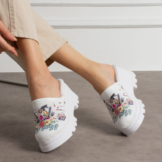 Alternative view of Sabot da lavoro in pelle  con plateau per donna