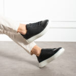 Sneakers uomo neri in pelle naturale / Sneakers uomo neri in pelle naturale /