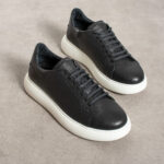 Sneakers uomo neri in pelle naturale / Sneakers uomo neri in pelle naturale /