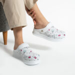 Zoccoli sanitari in pelle per dentisti /