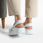 Zoccoli sanitari in pelle per dentisti /