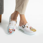 Zoccoli da lavoro anatomiche da donna con zeppa per cucina / Zoccoli da lavoro anatomiche da donna con zeppa per cucina /