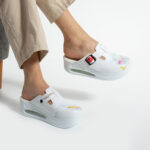 Zoccoli anatomici da lavoro con zeppa e stampa colorata / Zoccoli anatomici da lavoro con zeppa e stampa colorata /