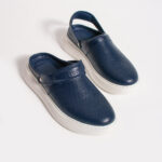 Sabot uomo blu navy in pelle con cinturino dietro /