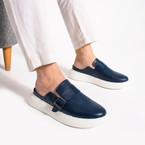 Sabot uomo blu navy in pelle con fibbia