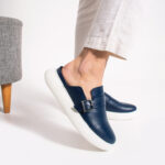 Sabot uomo blu navy in pelle con fibbia / Sabot uomo blu navy in pelle con fibbia /