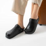 Sabot da donna bassi neri in pelle /