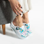 Zoccoli anatomici da lavoro con zeppa e stampa colorata / Zoccoli anatomici da lavoro con zeppa e stampa colorata /