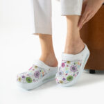 Sabot da lavoro in pelle con zeppa e cinturino dietro / Sabot da lavoro in pelle con zeppa e cinturino dietro /