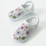 Sabot da lavoro in pelle con zeppa e cinturino dietro / Sabot da lavoro in pelle con zeppa e cinturino dietro /