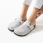 Sabot da donna bassi colorati in pelle /