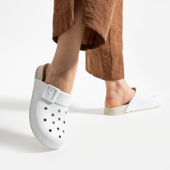 Alternative view of Ciabatte di gomma donna con fori bianche