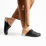 Ciabatte di gomma donna con fori nere /