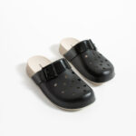 Ciabatte di gomma donna con fori nere /