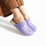 Ciabatte di gomma donna con fori viola /
