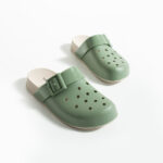 Ciabatte di gomma donna con fori verdi /