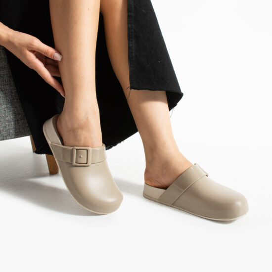 Alternative view of Ciabatte di gomma donna chiuse beige