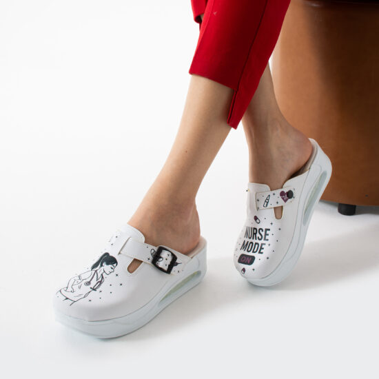 Alternative view of Zoccoli sanitari da donna con zeppa per infermiera