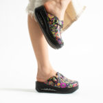 Zoccoli anatomici da lavoro con zeppa e stampa colorata / Zoccoli anatomici da lavoro con zeppa e stampa colorata /