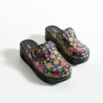 Zoccoli anatomici da lavoro con zeppa e stampa colorata / Zoccoli anatomici da lavoro con zeppa e stampa colorata /