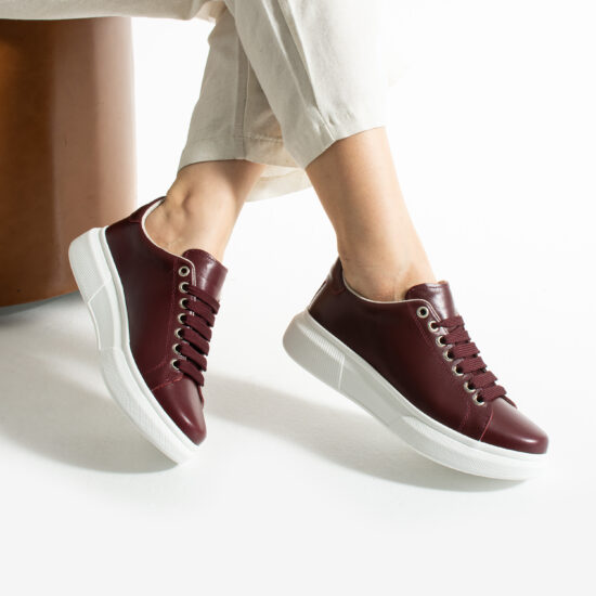 Sneakers da donna in pelle naturale colore bordeaux