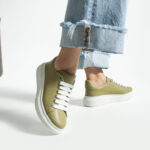 Sneakers da donna in pelle naturale colore verde / Sneakers da donna in pelle naturale colore verde /