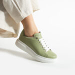 Sneakers da donna in pelle naturale colore verde / Sneakers da donna in pelle naturale colore verde /