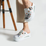 Zoccoli anatomici da lavoro con zeppa e stampa colorata / Zoccoli anatomici da lavoro con zeppa e stampa colorata /