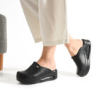 Zoccoli sanitari donna neri in pelle vegana /