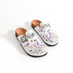 Sabot da donna basso a punta chiusa per maestre d’asilo / Sabot da donna basso a punta chiusa per maestre d’asilo /