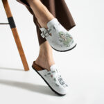 Sabot da donna basso a punta chiusa in pelle per cucina /